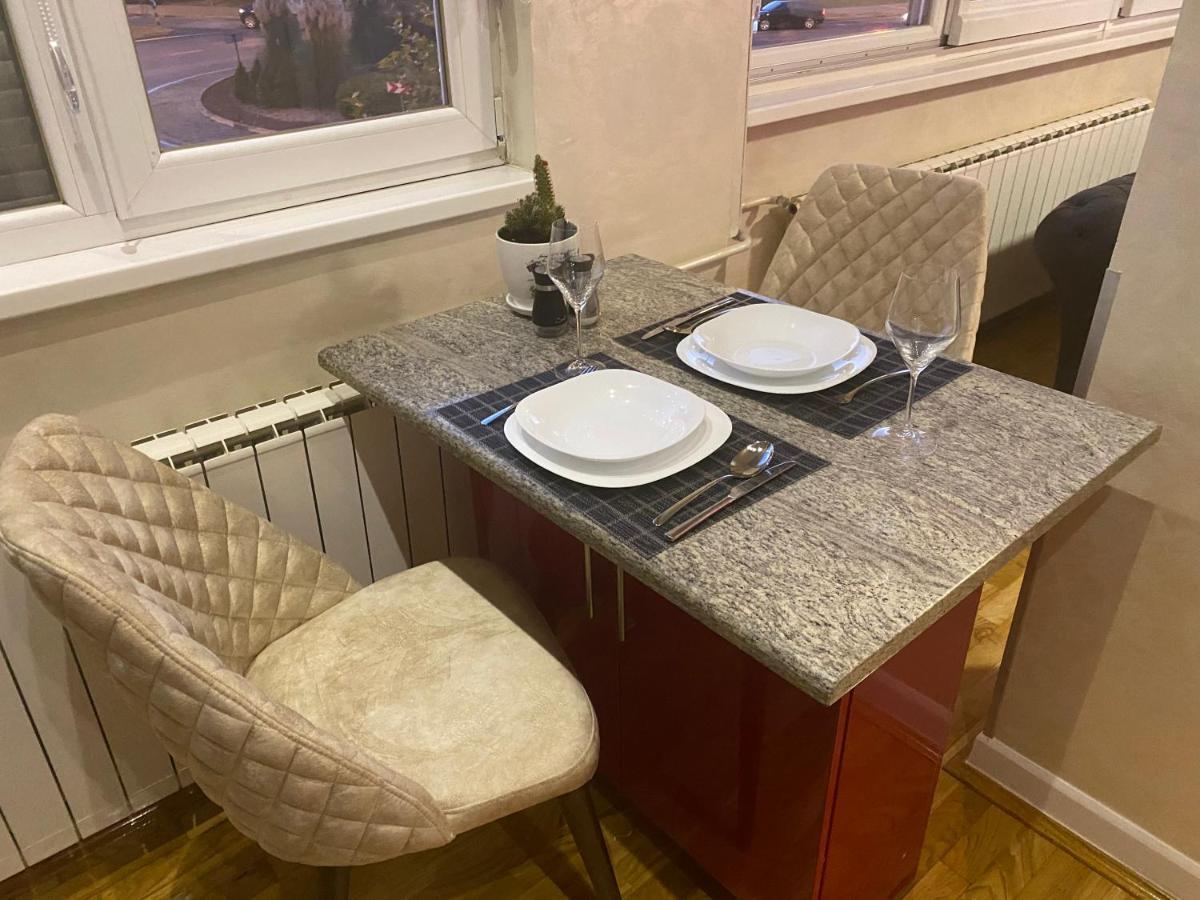 Apartman "Amy Delux" Zenica Exteriör bild