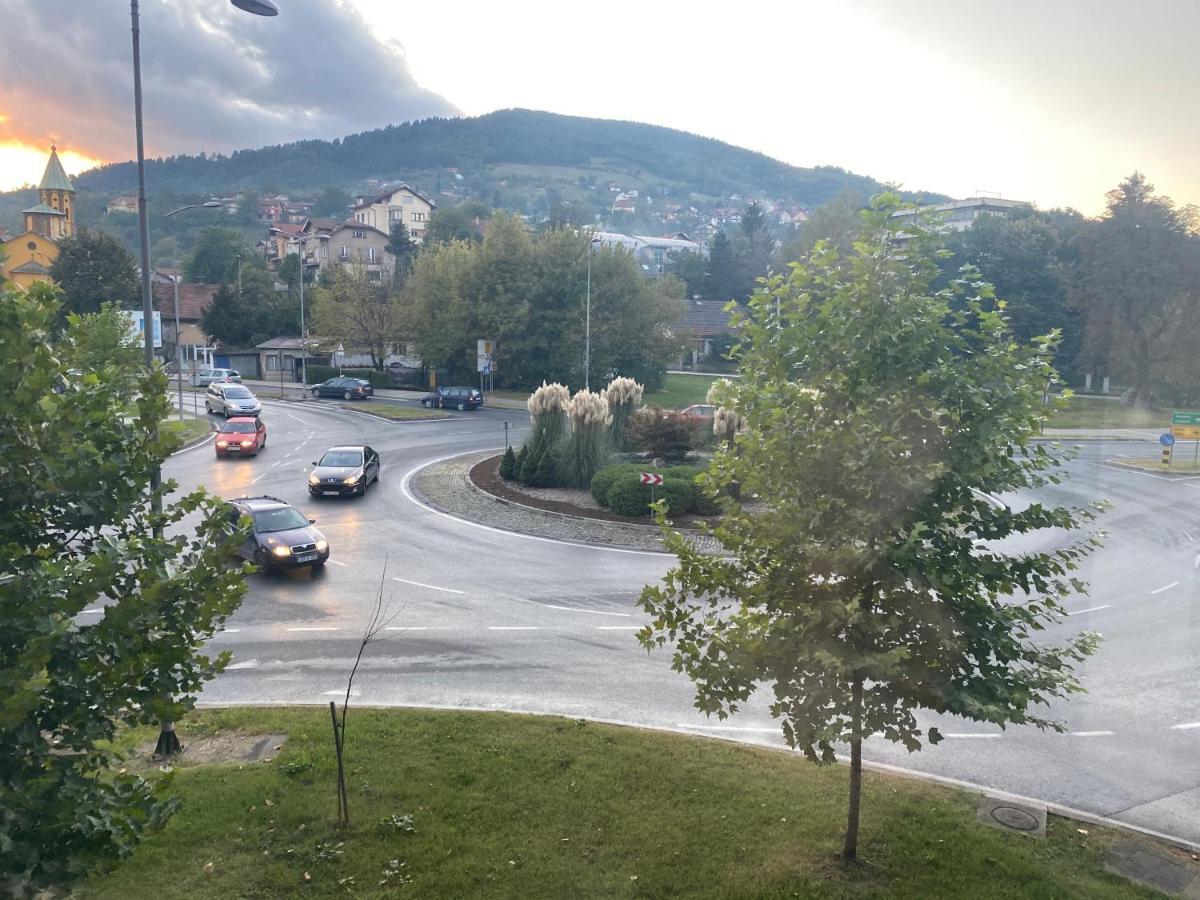 Apartman "Amy Delux" Zenica Exteriör bild