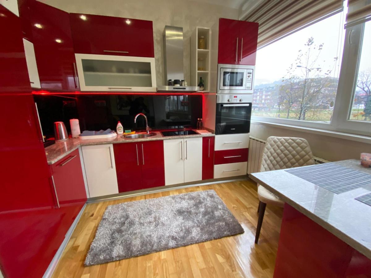 Apartman "Amy Delux" Zenica Exteriör bild