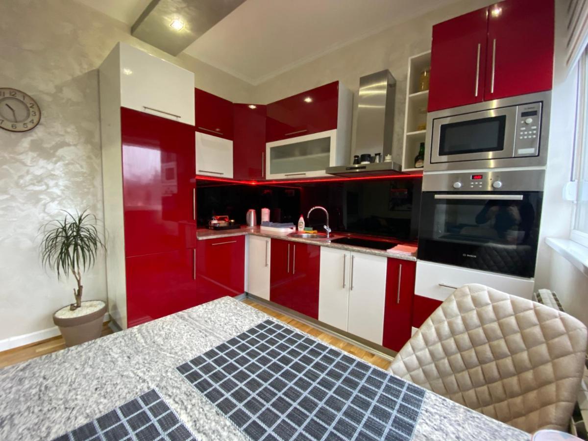Apartman "Amy Delux" Zenica Exteriör bild
