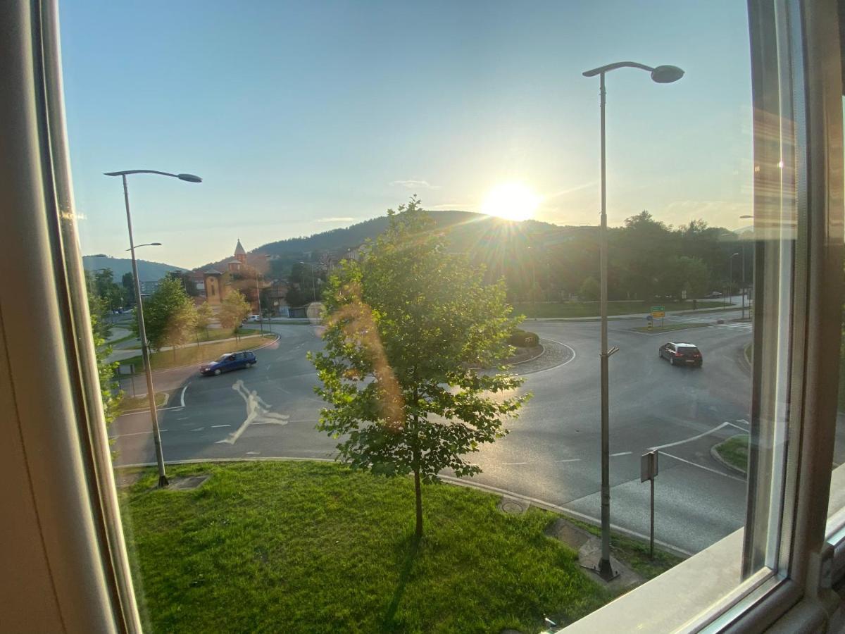 Apartman "Amy Delux" Zenica Exteriör bild