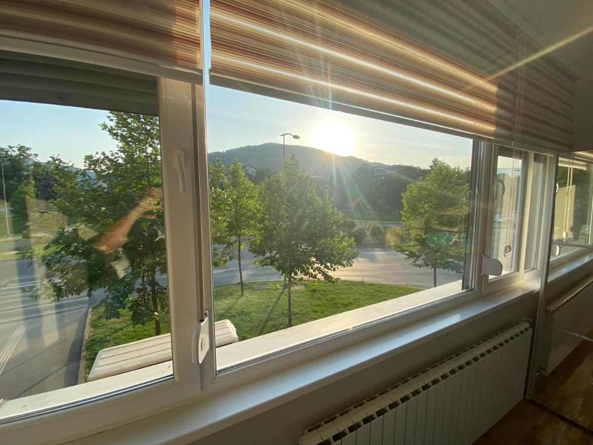Apartman "Amy Delux" Zenica Exteriör bild
